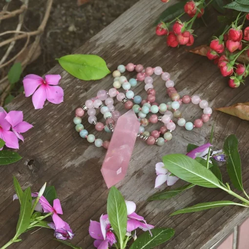 Pendentif Quartz rose de chez gaia exposition du produit